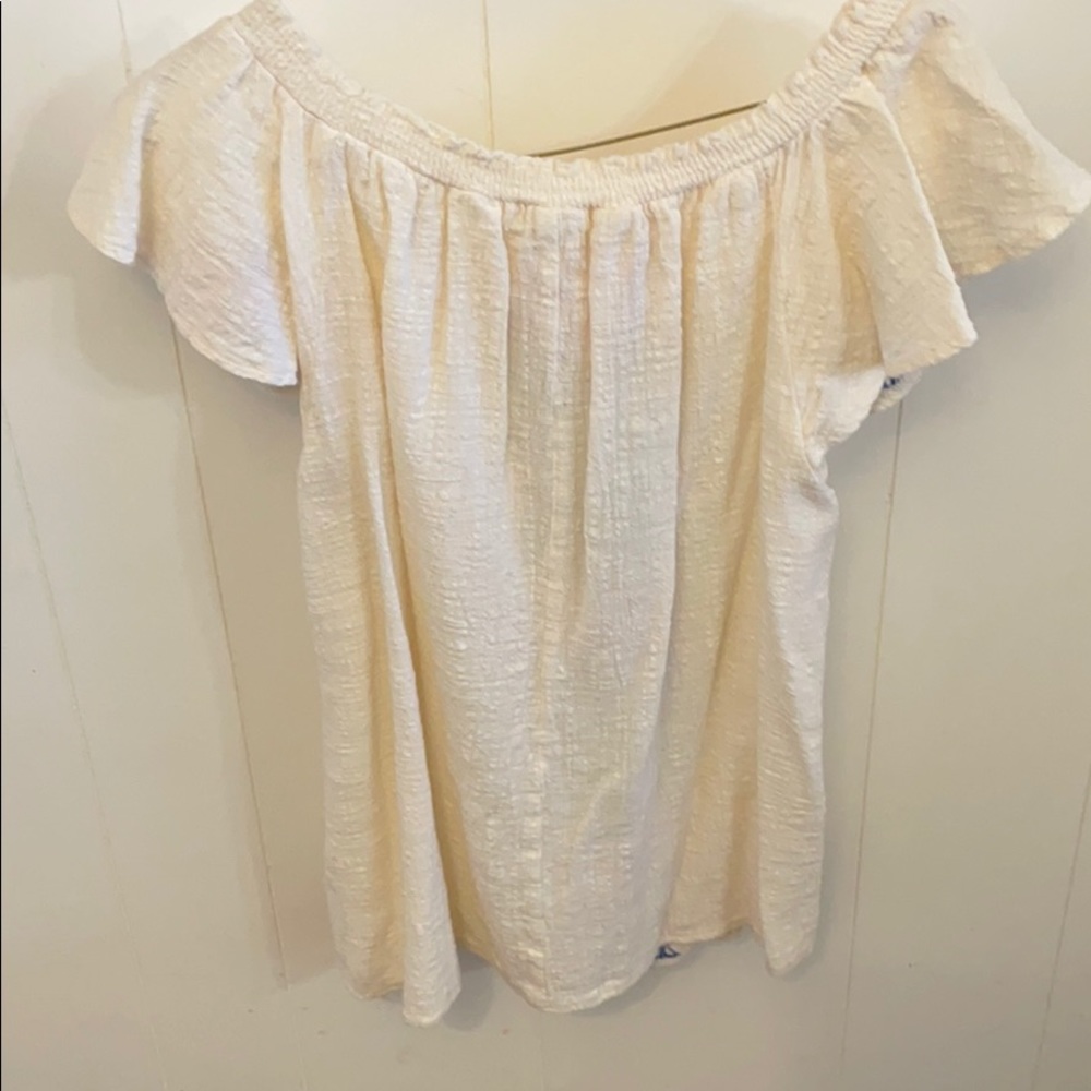 Flowy Ruffle Sleeve Top - Picture 2 of 2
